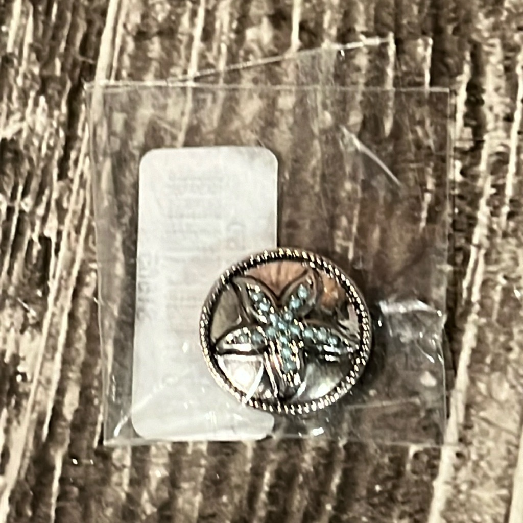 Magnolia And Vine Starfish Snap Charm 9$